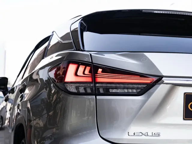 Lexus RX — Фото автомобиля 7