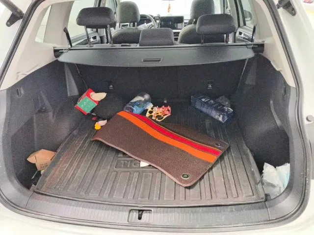 Volkswagen Tiguan L — Фото автомобиля 5
