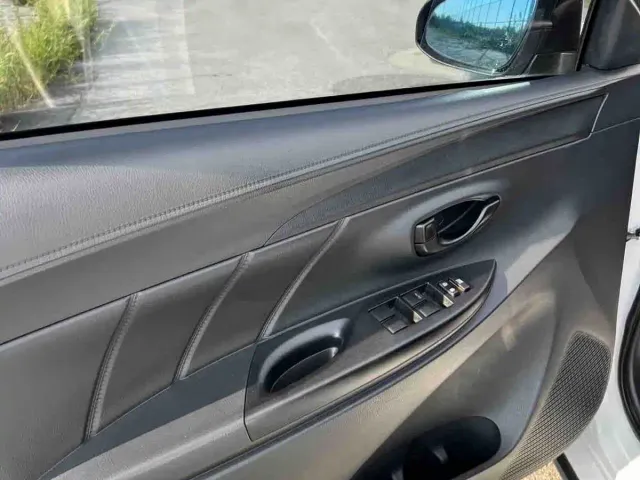 Toyota YARiS L Zhi Xuan — Фото автомобиля 12