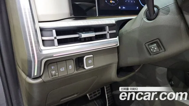Hyundai Santafe Santa Fe (MX5) Бензин 2.5T 4WD — Фото автомобиля 18