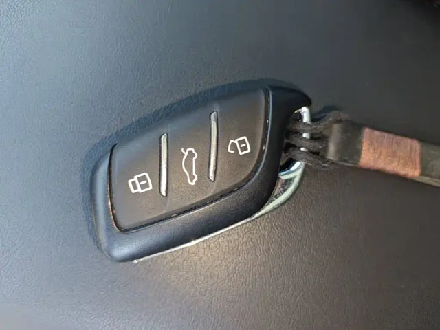 Roewe RX5 — Фото автомобиля 12