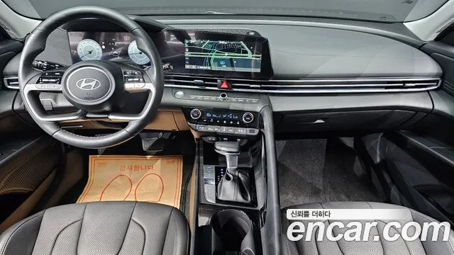 Hyundai Avante CN7 — Фото автомобиля 10