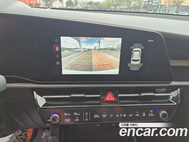 Kia Niro — Фото автомобиля 16