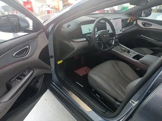BYD Seal 07 DM-i — Фото автомобиля 15