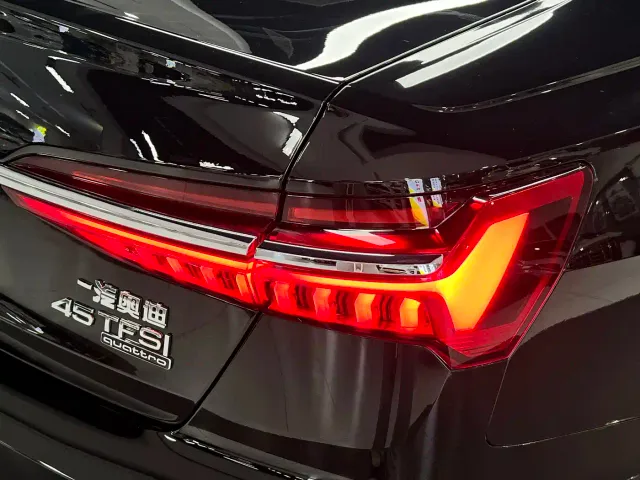 Audi A6L — Фото автомобиля 13