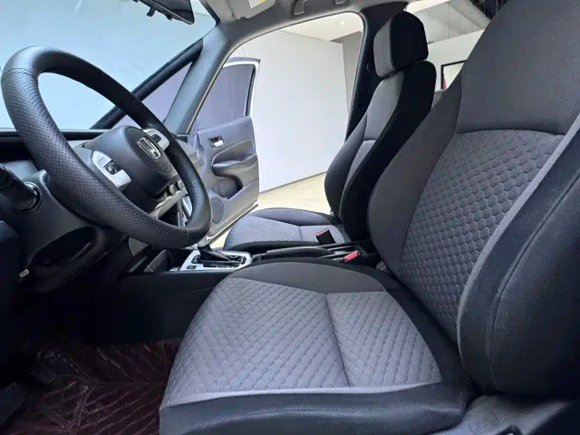 Honda Fit — Фото автомобиля 13