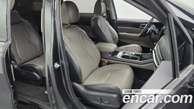 Kia Carnival Generation 4 — Фото автомобиля 12