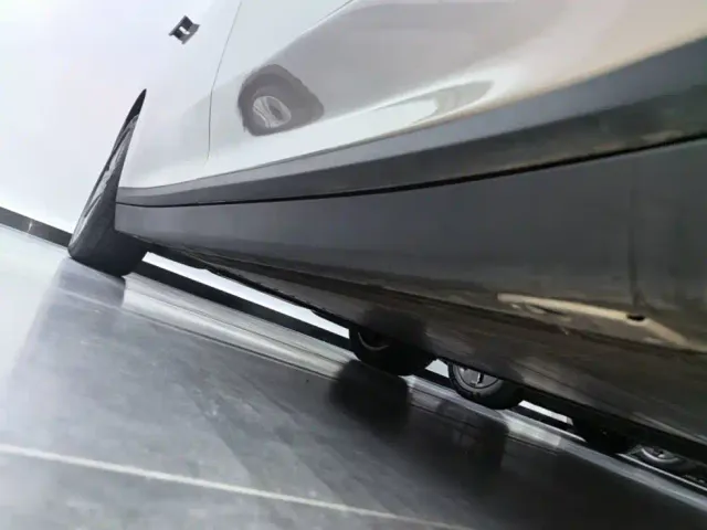 Li Auto i8 — Фото автомобиля 20