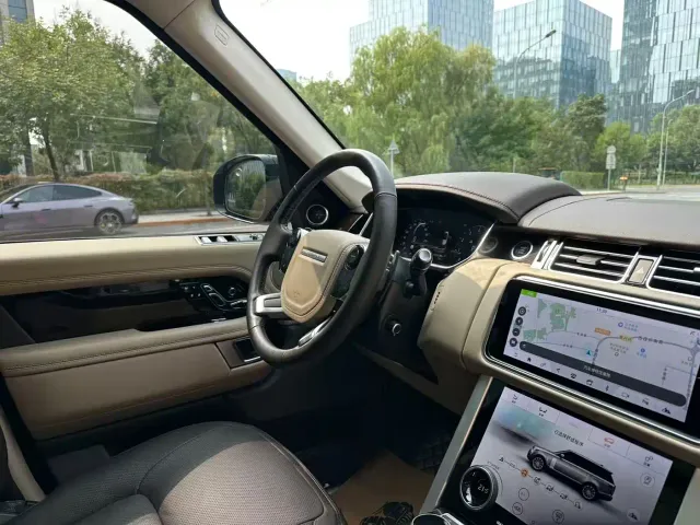Land Rover Range Rover — Фото автомобиля 11