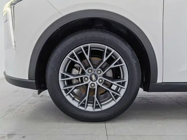 Bestune T55 — Фото автомобиля 17