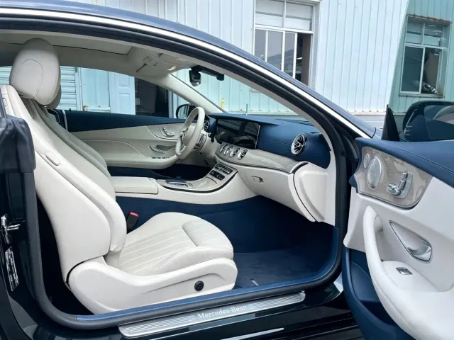 Mercedes-Benz E-Class — Фото автомобиля 6