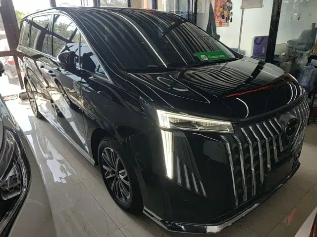 GAC Trumpchi M8 — Фото автомобиля 3