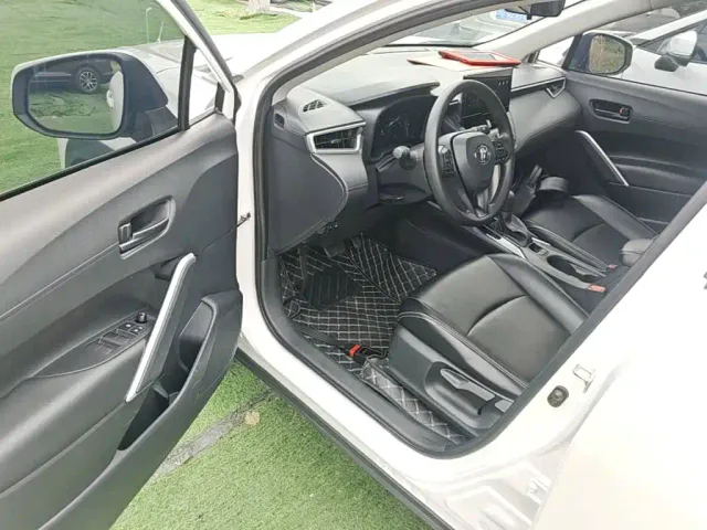 Toyota Corolla Cross — Фото автомобиля 15