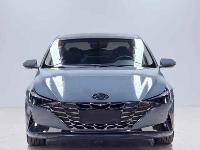 Hyundai Elantra — Фото автомобиля 2