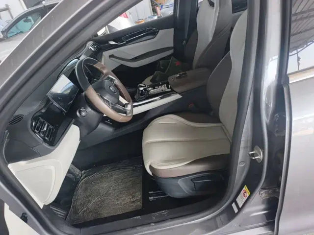BYD Qin PLUS — Фото автомобиля 14