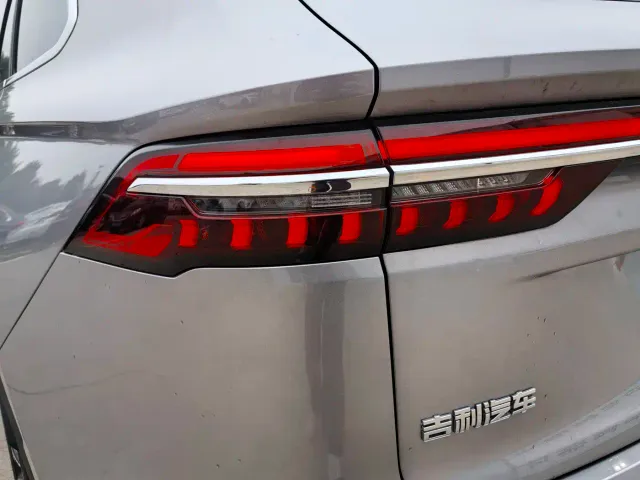 Geely Xingyue L — Фото автомобиля 9