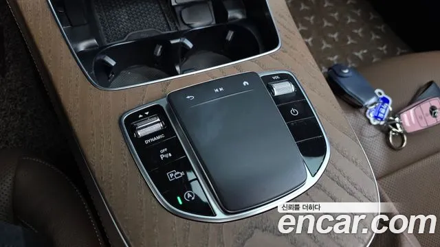 Mercedes-Benz E-Class W213 — Фото автомобиля 25
