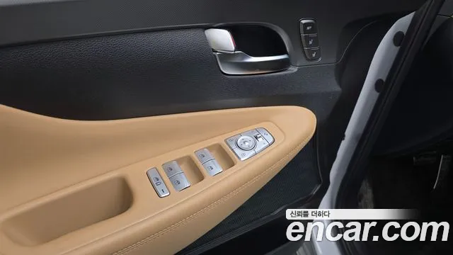 Hyundai Santafe — Фото автомобиля 28