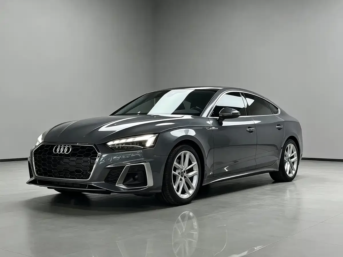 Фотография автомобиля — Audi A5