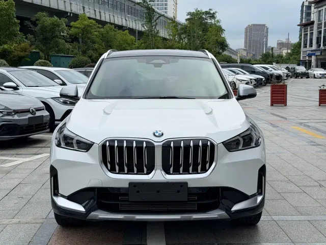 BMW X1 — Фото автомобиля 2