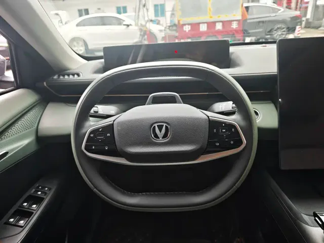 Changan Lamore — Фото автомобиля 6