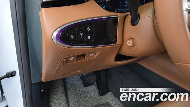 Genesis GV70 — Фото автомобиля 30