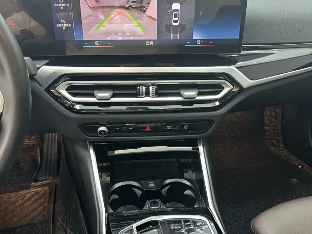 BMW 3 Series — Фото автомобиля 14