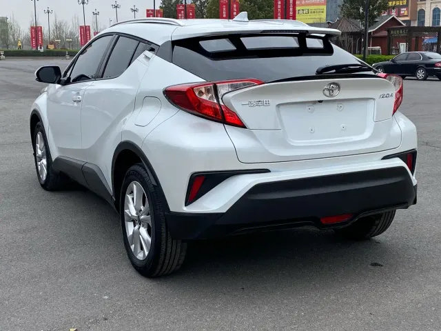 Toyota IZOA — Фото автомобиля 8