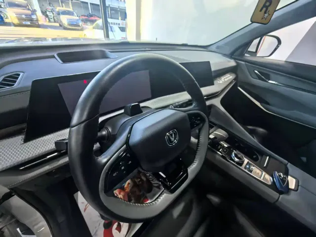 Changan CS75 Plus — Фото автомобиля 6
