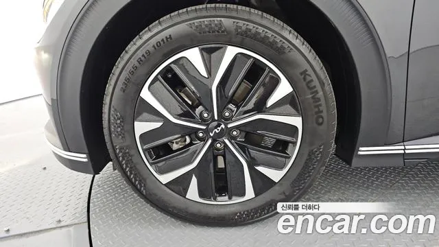Kia EV6 — Фото автомобиля 5