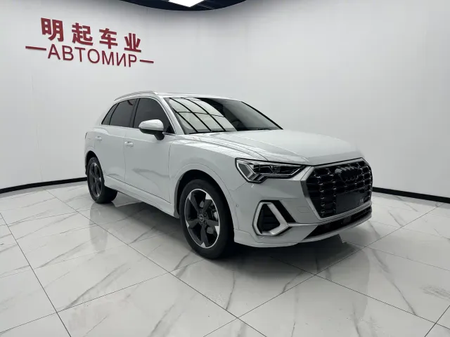 Audi Q3 — Фото автомобиля 3