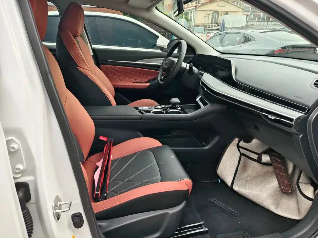 Changan Eado — Фото автомобиля 9