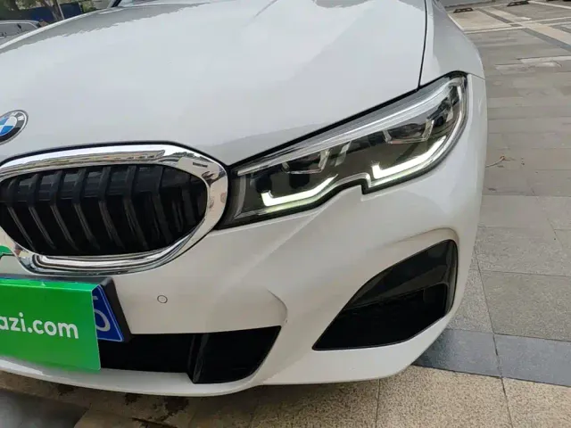 BMW 3 Series — Фото автомобиля 23