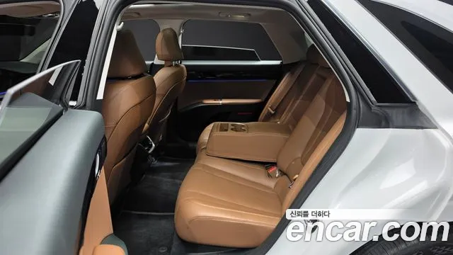 Hyundai Grandeur GN7 — Фото автомобиля 11