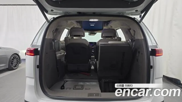 Kia Carnival 4th Gen — Фото автомобиля 20