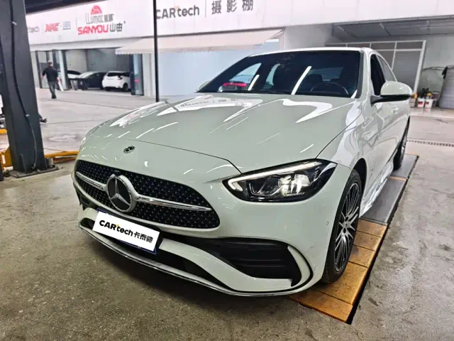 Фотография автомобиля — Mercedes-Benz C-Class