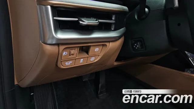Hyundai Grandeur GN7 — Фото автомобиля 30