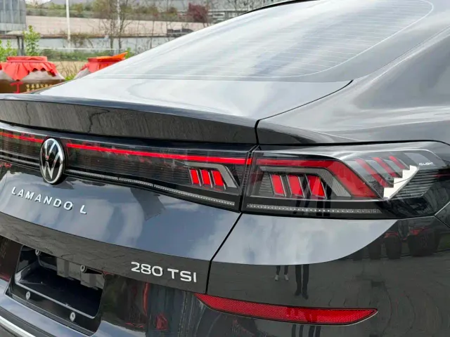 Volkswagen Lamando — Фото автомобиля 9