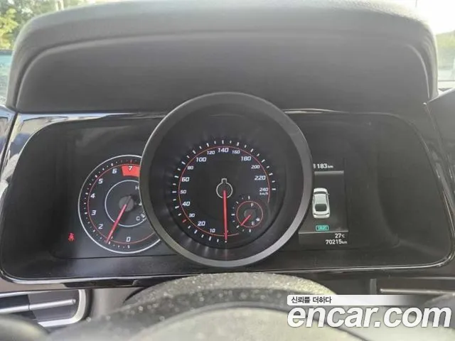Hyundai Avante CN7 — Фото автомобиля 11