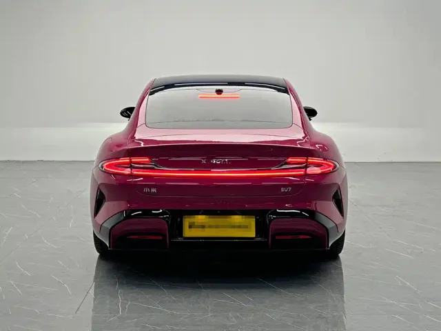 Xiaomi SU7 — Фото автомобиля 5