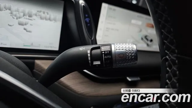 Genesis G90 Бензин 3.5 турбо AWD — Фото автомобиля 24