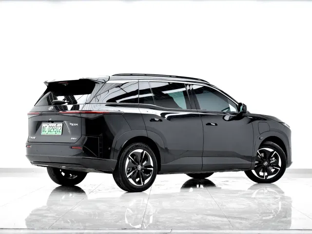 Toyota BoZhi 3X — Фото автомобиля 4