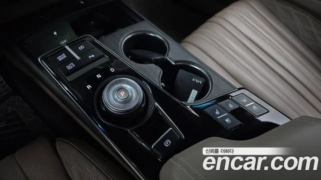 Kia K8 — Фото автомобиля 12
