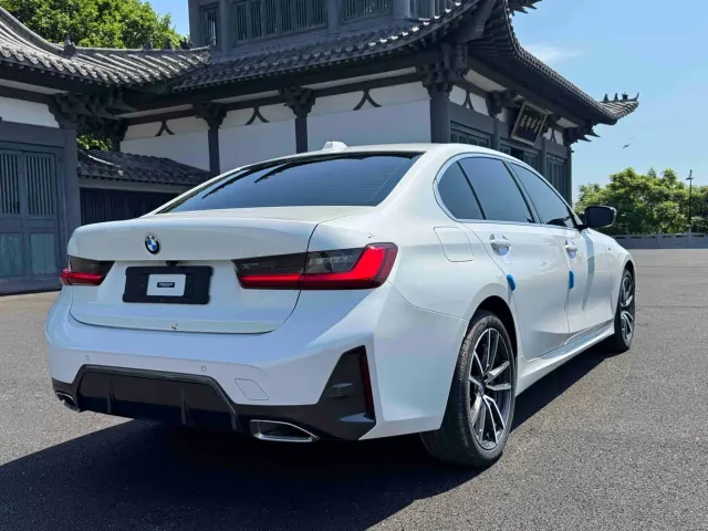 BMW 3 Series — Фото автомобиля 6