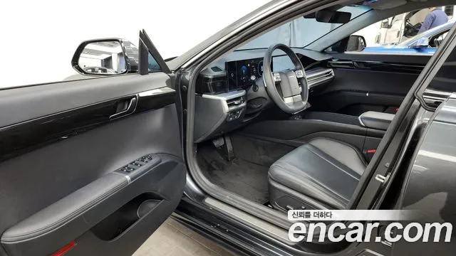 Hyundai Grandeur Grandeur (GN7) 2.5 Бензин 2WD — Фото автомобиля 10