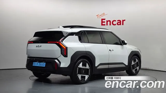 Kia EV3 — Фото автомобиля 2