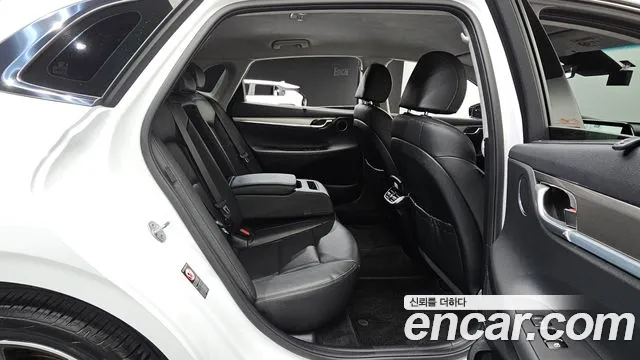 Hyundai Grandeur Новый Grandeur IG — Фото автомобиля 10