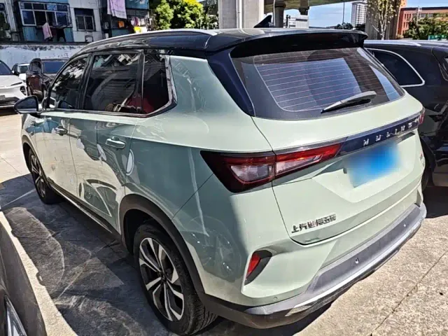 Wuling Asta — Фото автомобиля 4