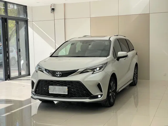 Фотография автомобиля — Toyota Granvia