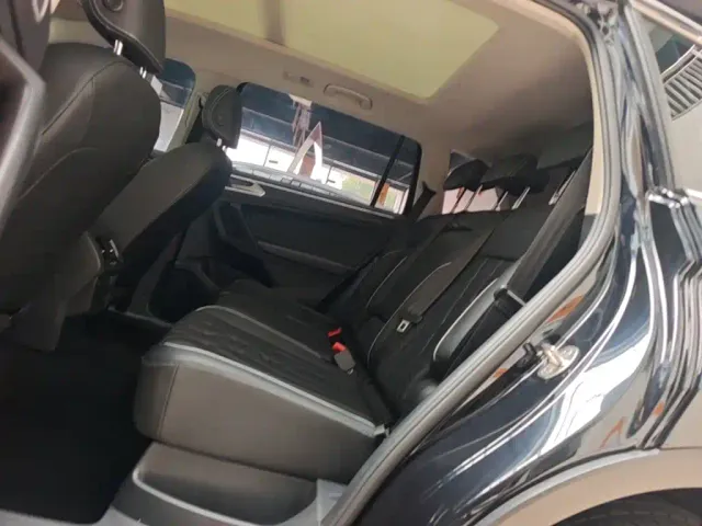 Volkswagen Tiguan L — Фото автомобиля 16